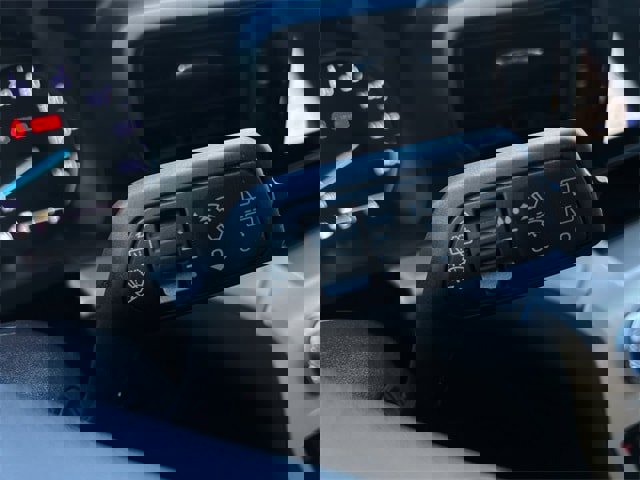 Used 2023 Ford Explorer XLT image 23