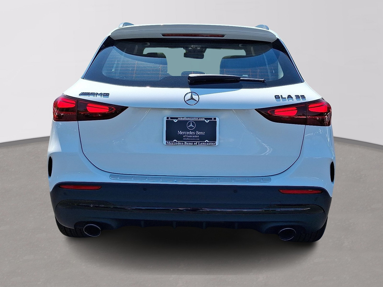 New 2026 Mercedes-Benz GLA 35 AMG 4MATIC image 5