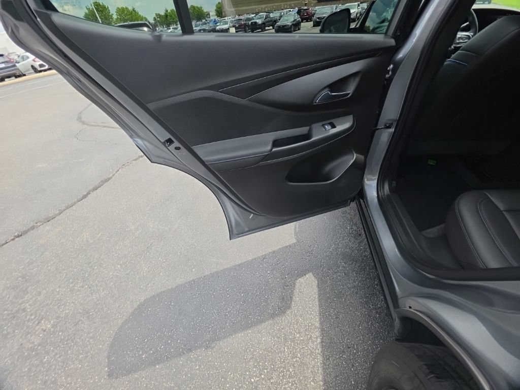 Used 2024 Buick Envista Sport Touring w/ Convenience I Package FWD image 25