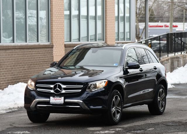 Used 2018 Mercedes-Benz GLC 300 GLC 300 4MATIC SUV w/ Multimedia Package image 4