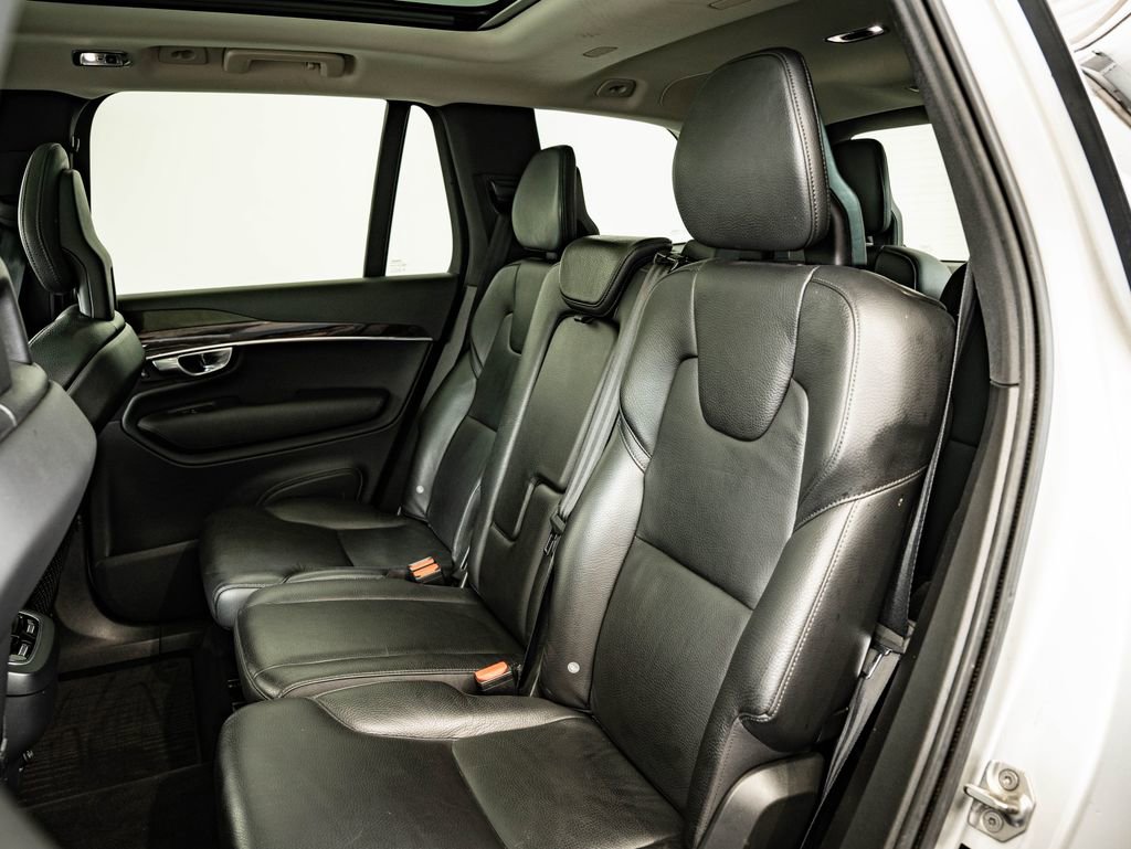 Used 2018 Volvo XC90 T6 Momentum w/ Momentum Plus Package AWD/4WD image 44