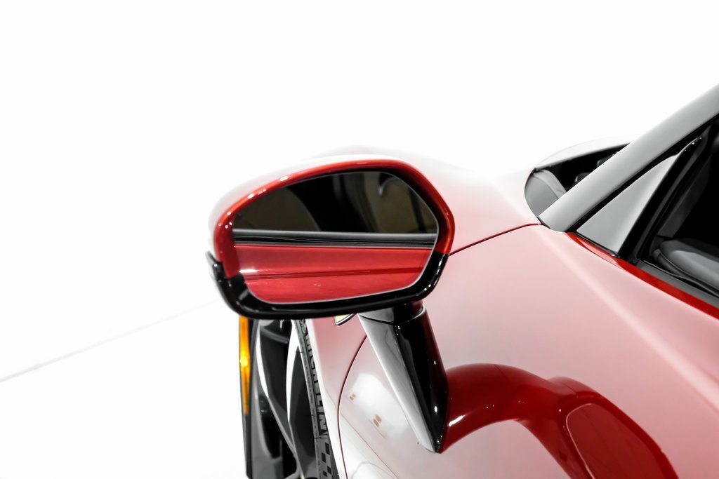 Used 2022 Ferrari SF90 Spider image 30