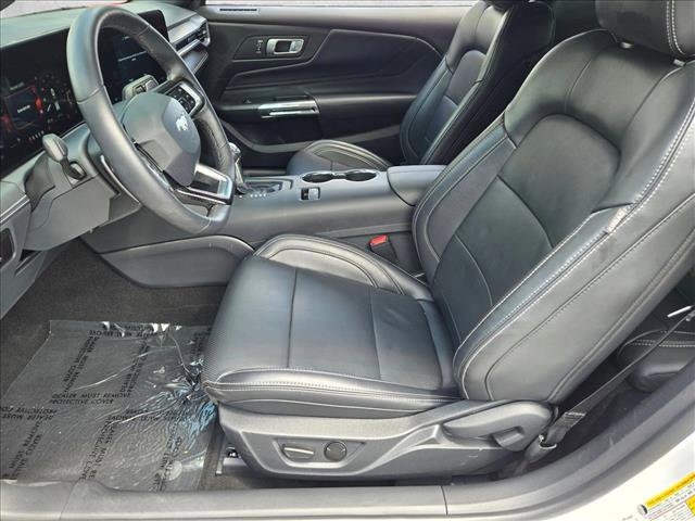 Used 2025 Ford Mustang GT Premium RWD image 15