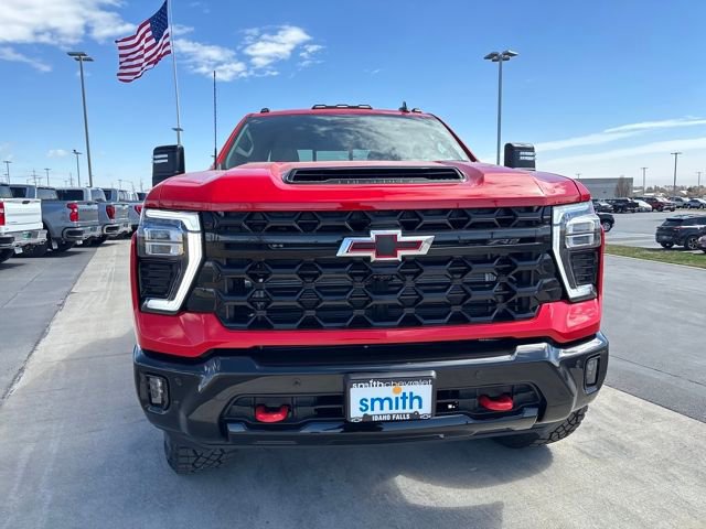 New 2026 Chevrolet Silverado 2500 ZR2 w/ LPO, Dark Essentials Package AWD/4WD image 8