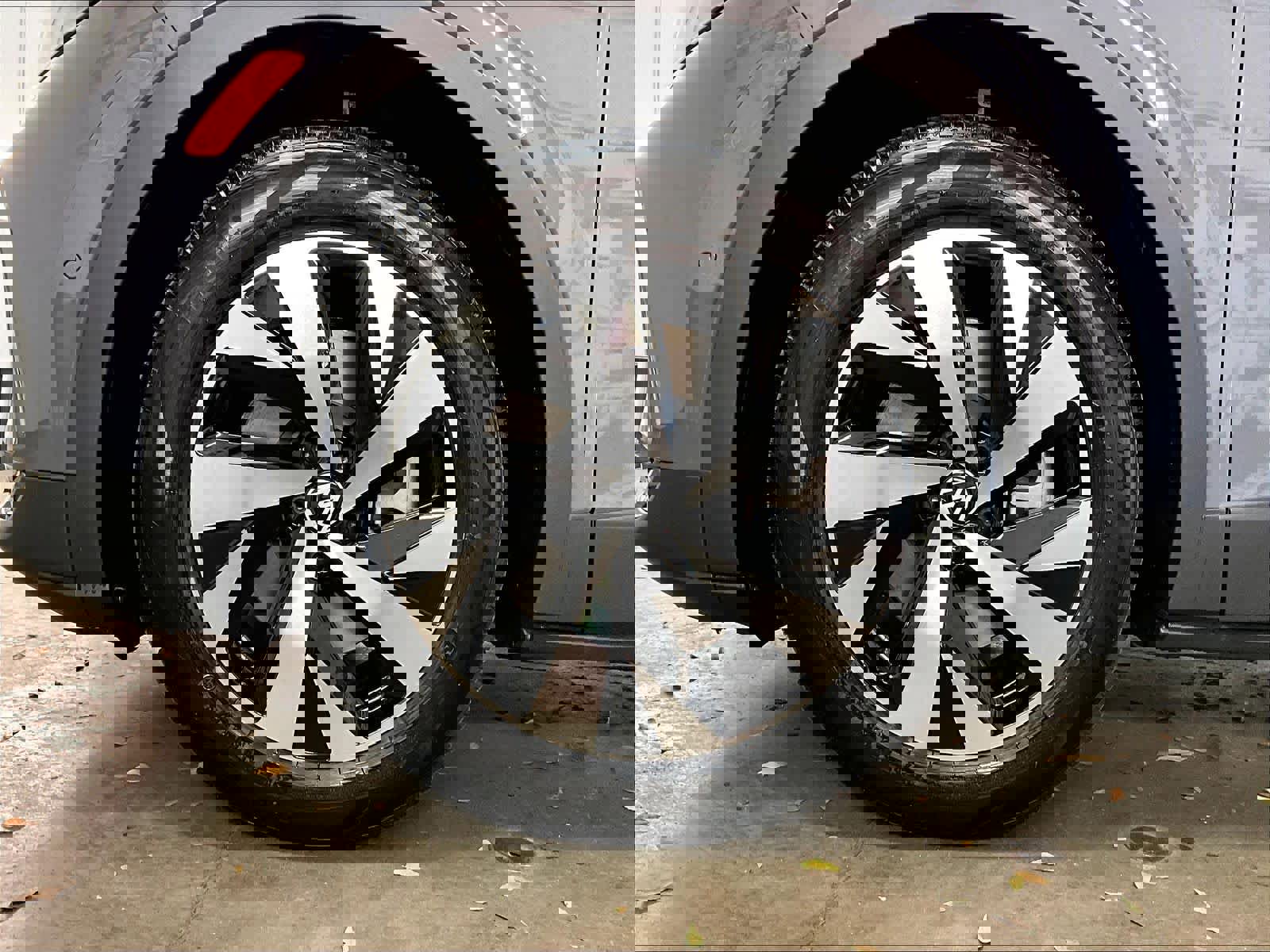 New 2026 Volkswagen ID.4 Pro image 14