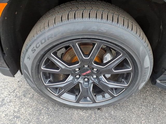 Used 2023 GMC Yukon Denali AWD/4WD image 13