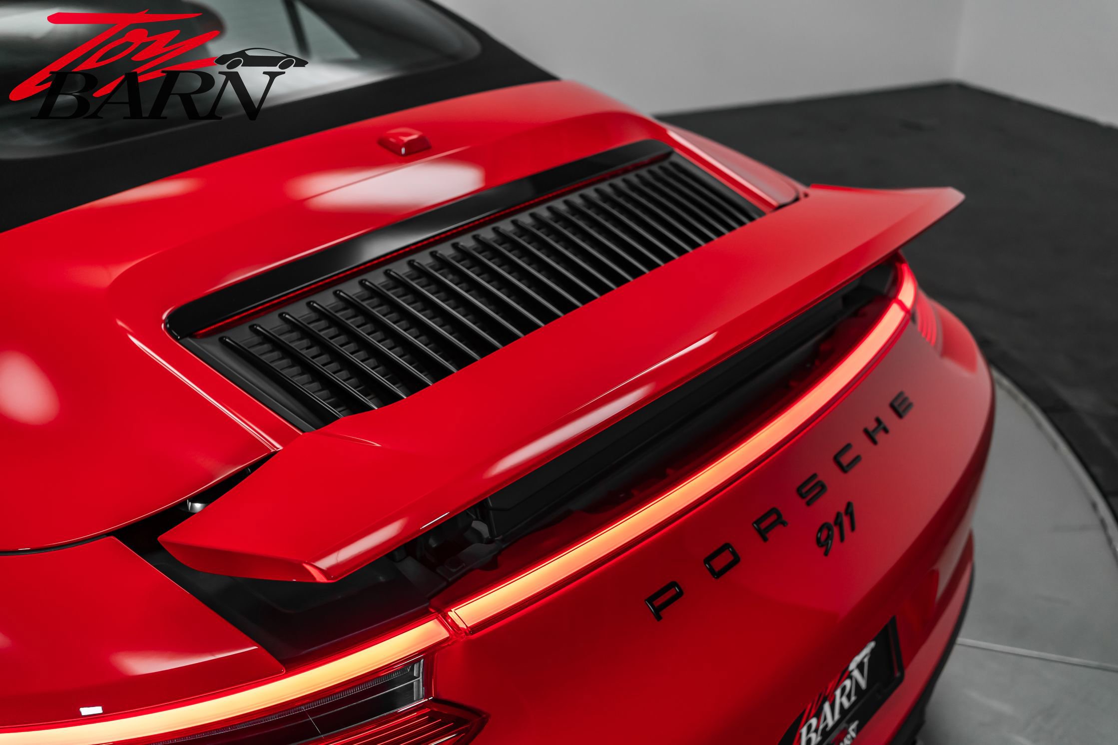 Used 2018 Porsche 911 Carrera image 22