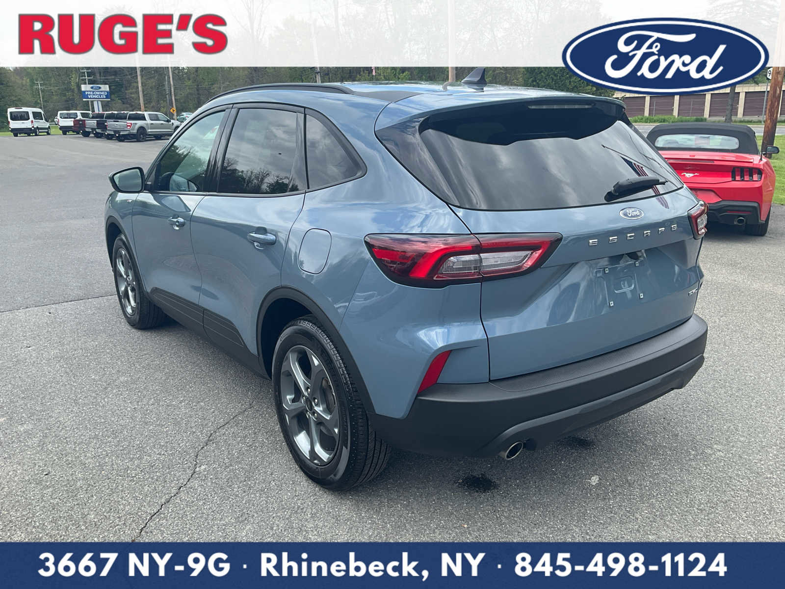 Certified 2025 Ford Escape ST-Line Select AWD/4WD image 6