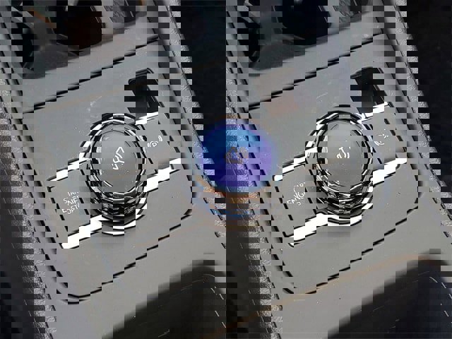 Certified 2025 Volkswagen Tiguan S image 23