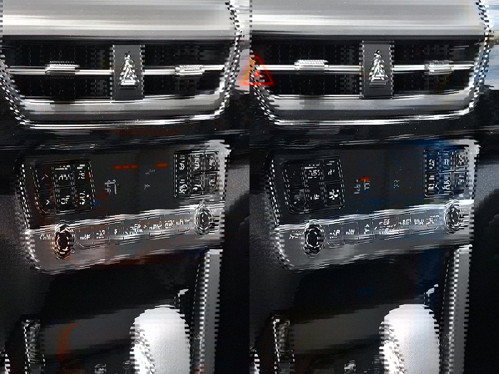 New 2025 Kia Seltos X-Line image 11