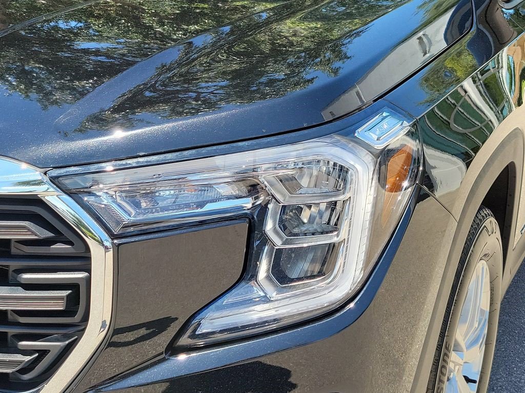 Certified 2022 GMC Terrain SLE w/ Driver Convenience Package AWD/4WD image 11
