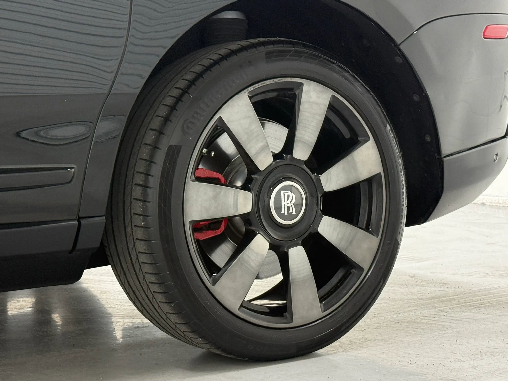 Used 2024 Rolls-Royce Cullinan image 59