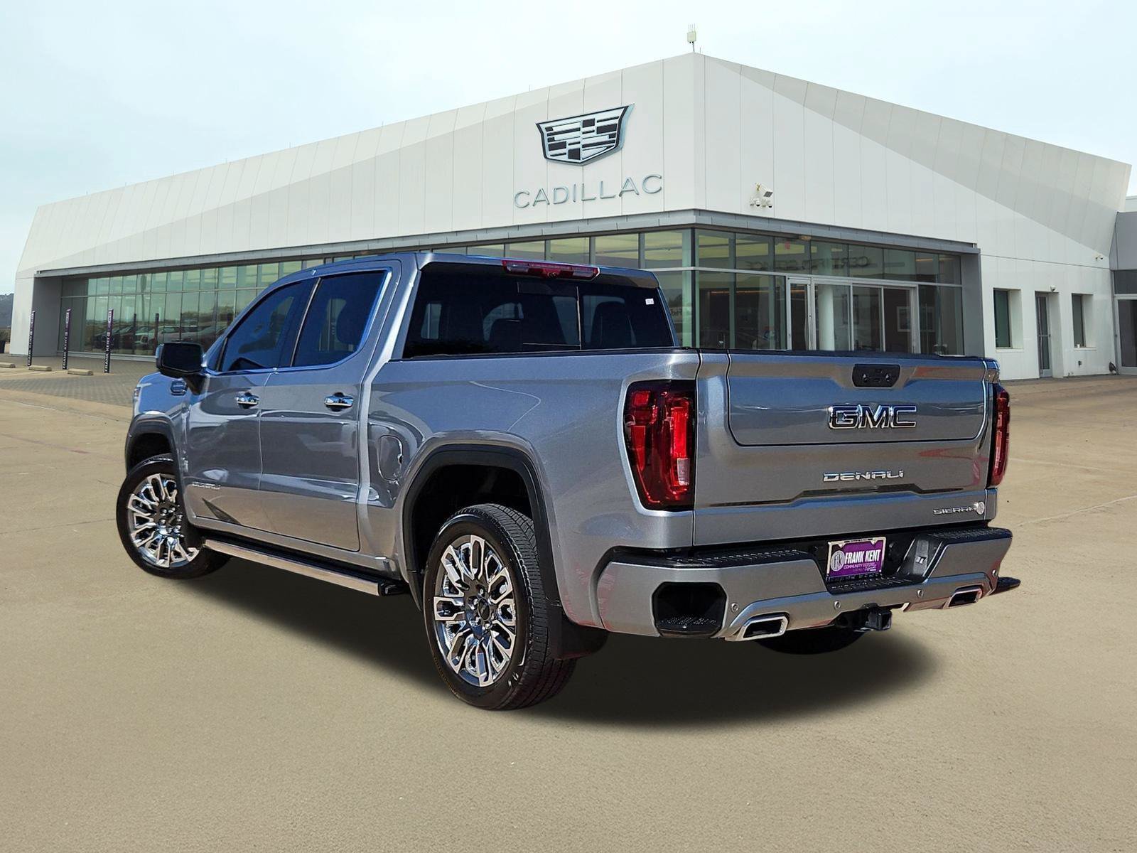 Used 2025 GMC Sierra 1500 Denali Ultimate AWD/4WD image 4
