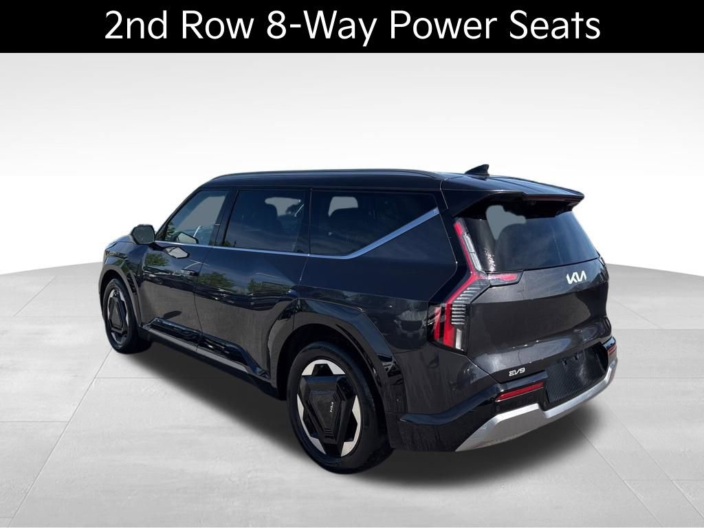 Used 2024 Kia EV9 Land AWD/4WD image 4