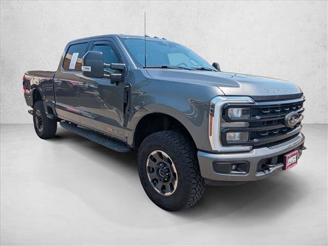 Used 2024 Ford F250 Lariat w/ Lariat Ultimate Package AWD/4WD video 3