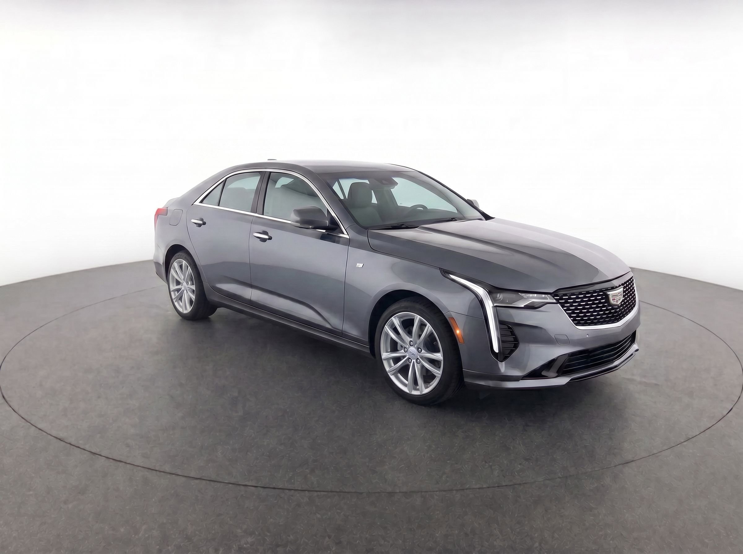 Used 2021 Cadillac CT4 Luxury RWD image 2