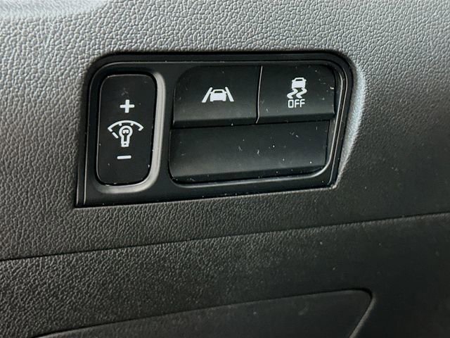 Used 2022 Kia Sorento LX image 12