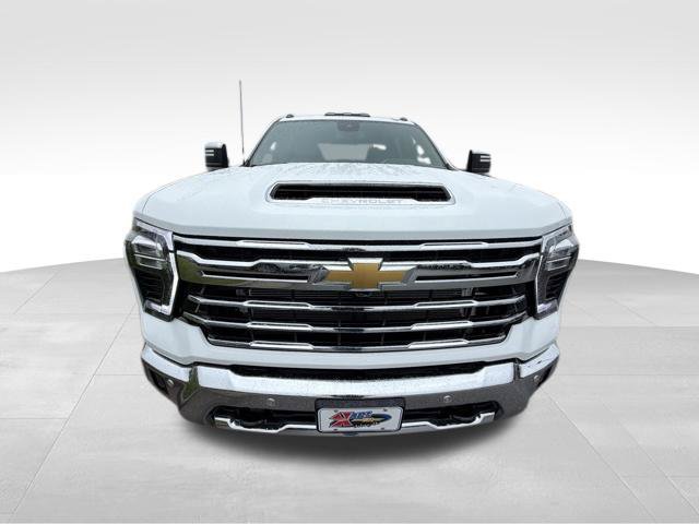 Certified 2026 Chevrolet Silverado 2500 LTZ w/ LTZ Plus Package AWD/4WD image 3