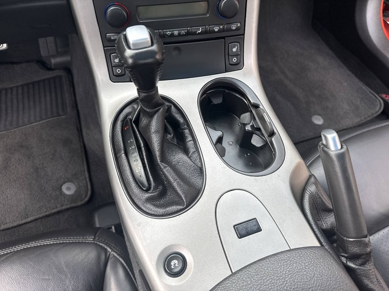 Used 2005 Chevrolet Corvette Coupe w/ Preferred Equipment Group RWD image 36