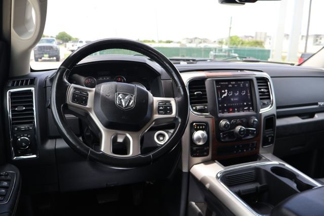 Used 2018 RAM 1500 Laramie w/ Convenience Group AWD/4WD image 10