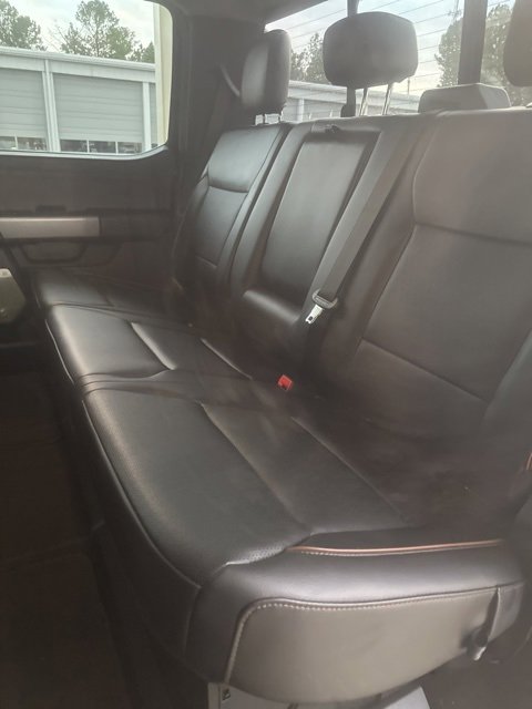 Used 2025 Ford F250 Lariat w/ Chrome Package image 5