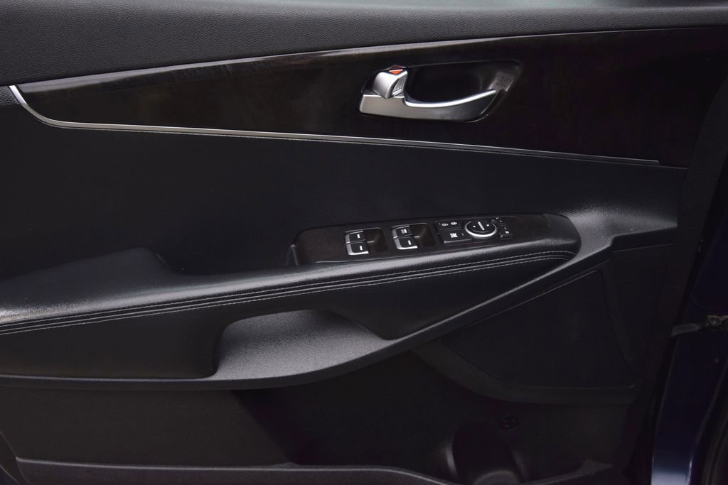 Used 2016 Kia Sorento LX image 20