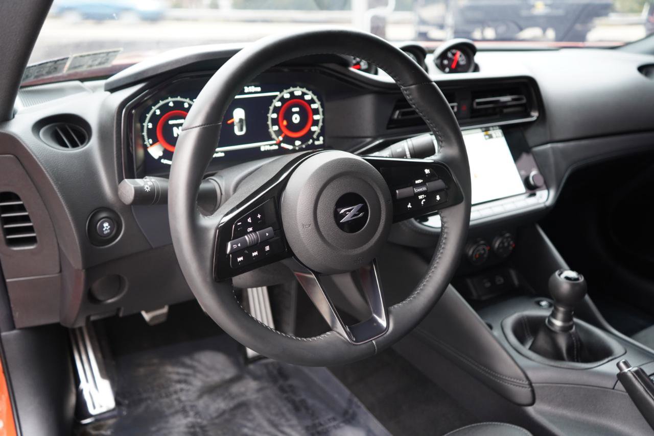 Used 2024 Nissan Z Performance w/ Heritage Edition image 24