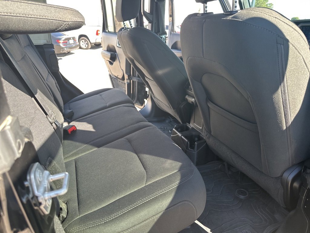 Used 2018 Jeep Wrangler Unlimited Sport S image 21