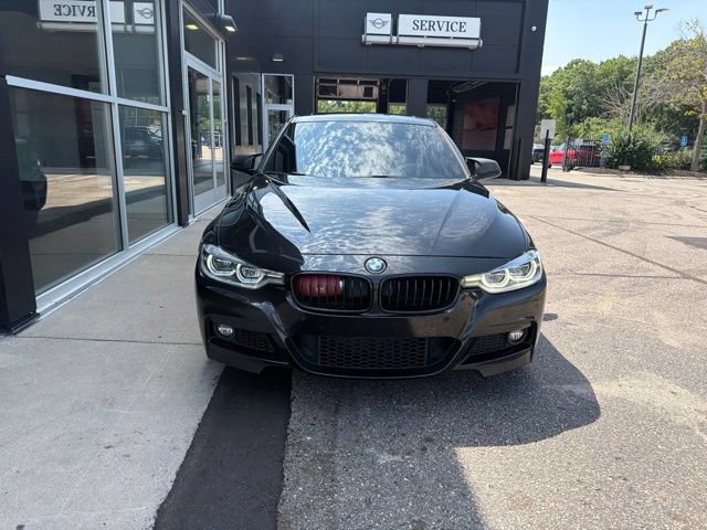 Used 2018 BMW 340i xDrive Sedan w/ Premium Package AWD/4WD image 2