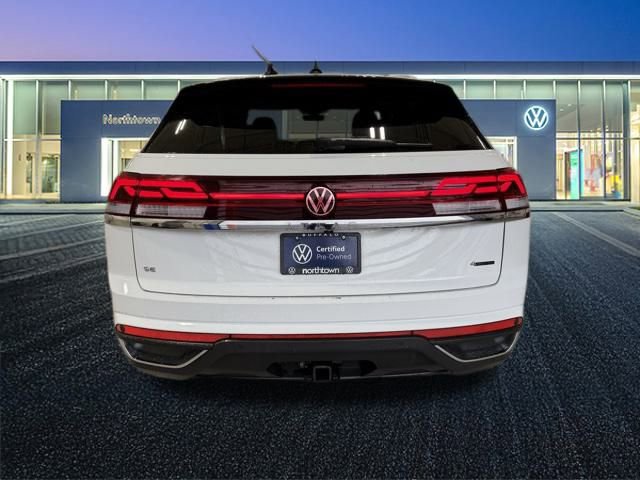 Certified 2024 Volkswagen Atlas Cross Sport SE image 5
