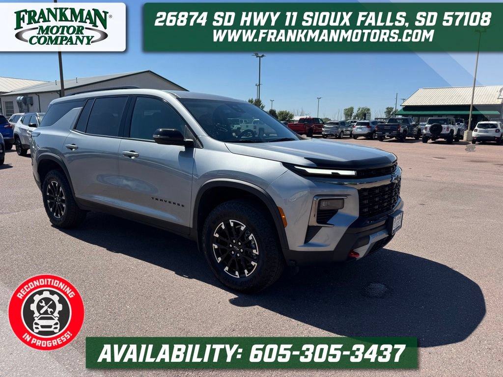 Used 2025 Chevrolet Traverse Z71