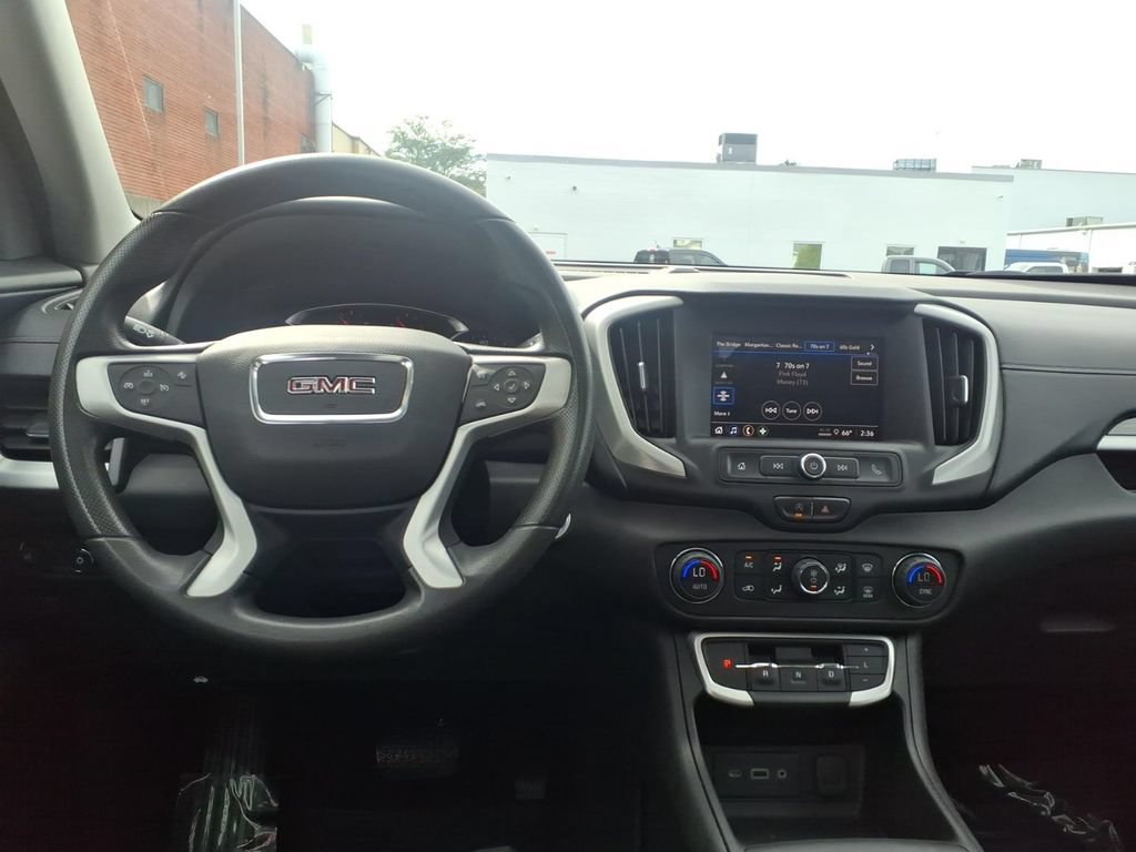 Used 2023 GMC Terrain SLE w/ Driver Convenience Package AWD/4WD image 14