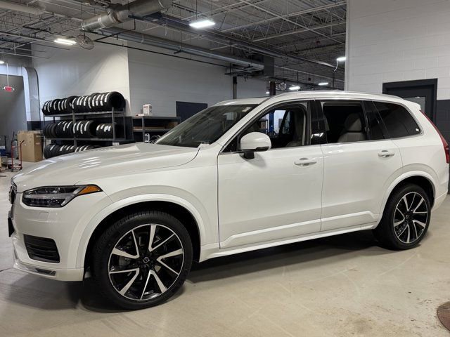 Used 2022 Volvo XC90 T6 Momentum w/ Advanced Package AWD/4WD image 34