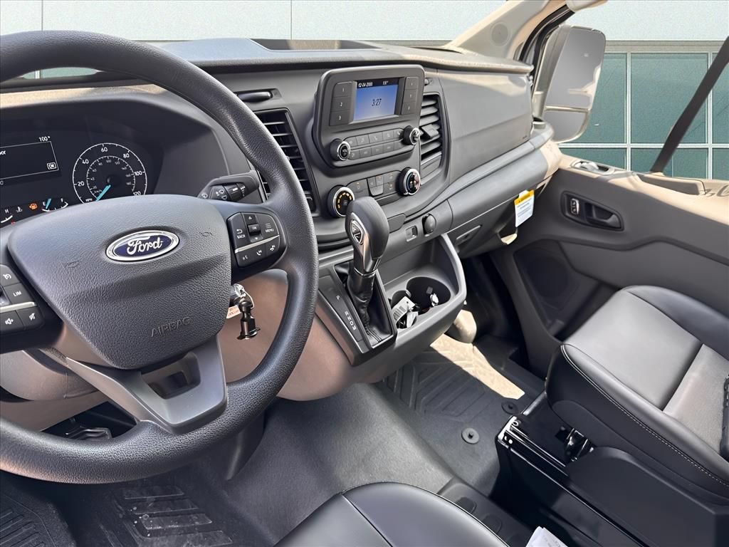 Used 2024 Ford Transit 150 Low Roof RWD image 6