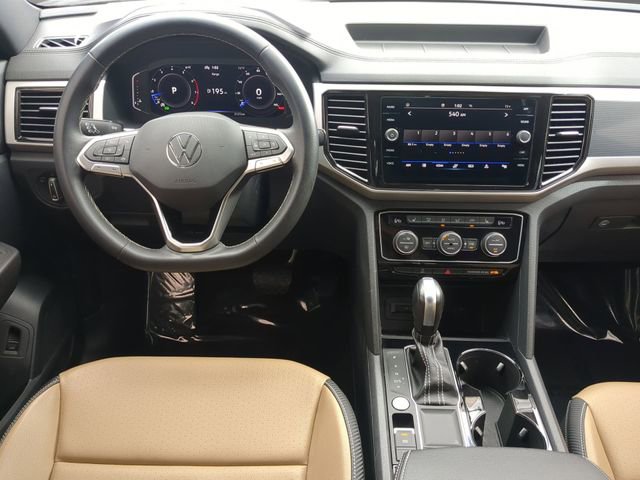 Certified 2022 Volkswagen Atlas Cross Sport SE image 15