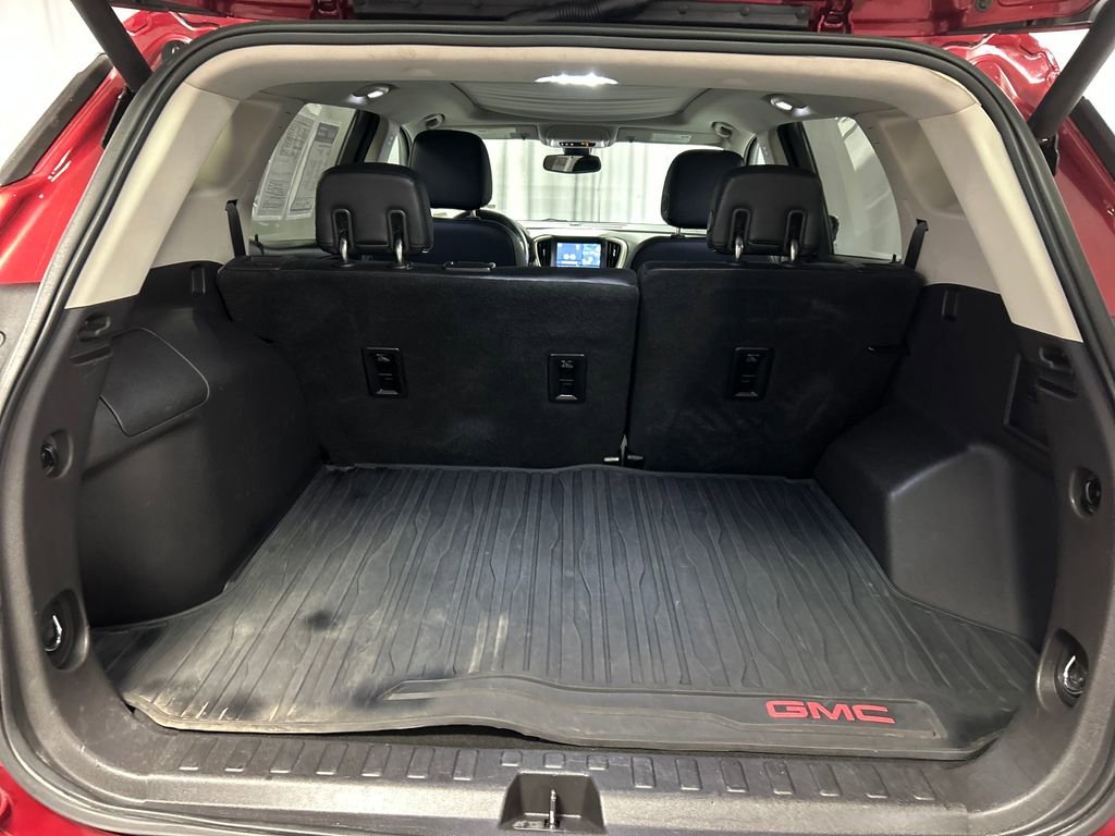 Used 2018 GMC Terrain Denali w/ Comfort Package AWD/4WD image 22