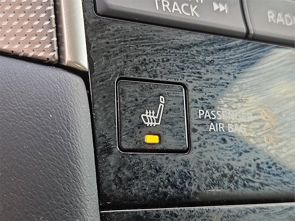 Used 2017 INFINITI Q50 3.0t Premium w/ Driver Assistance Package image 26