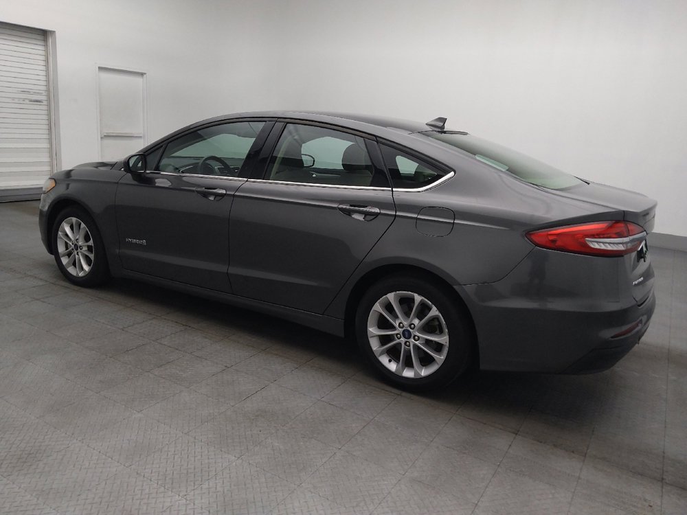 Used 2019 Ford Fusion SE FWD image 3