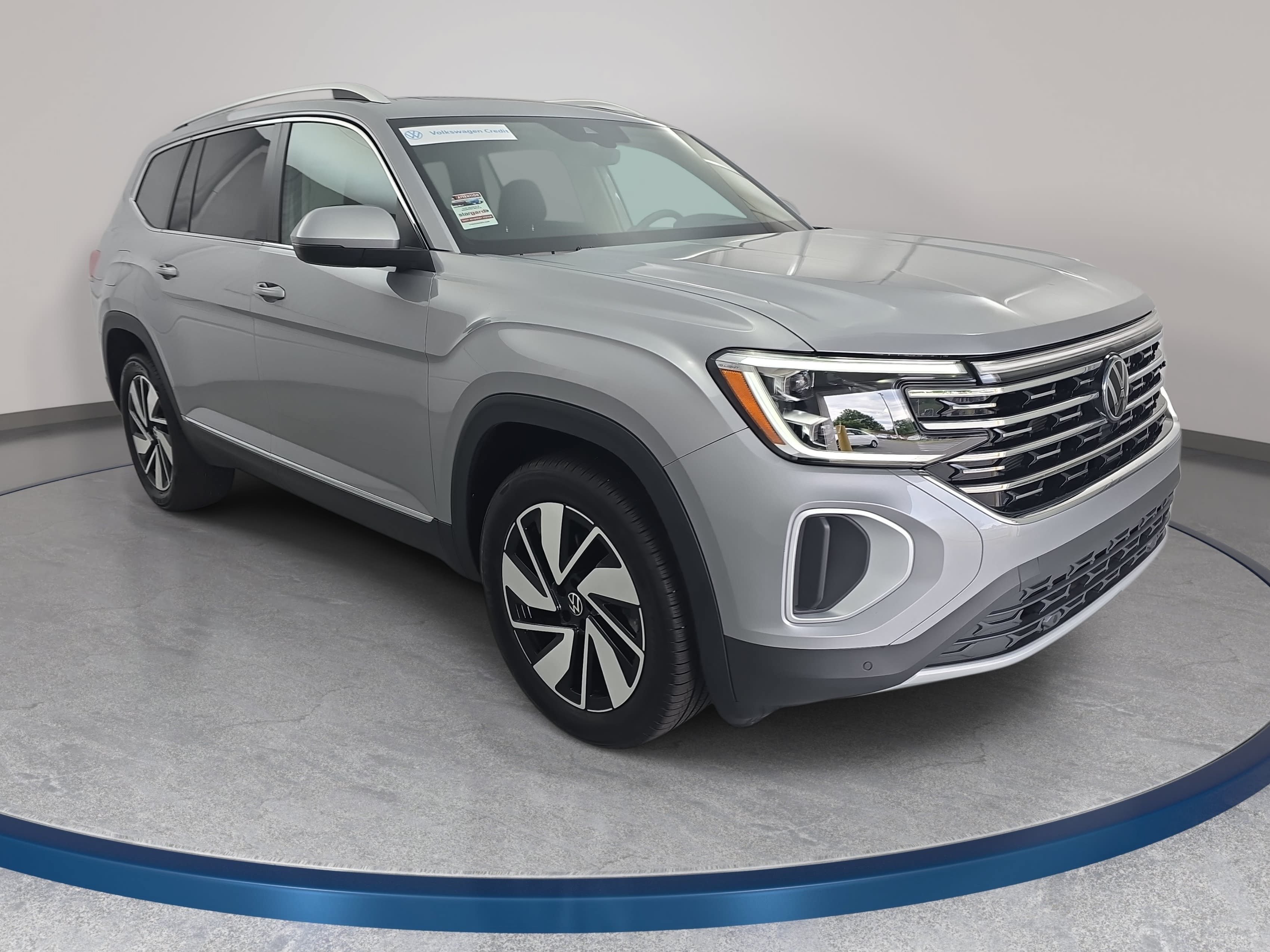 Certified 2025 Volkswagen Atlas SEL AWD/4WD image 3