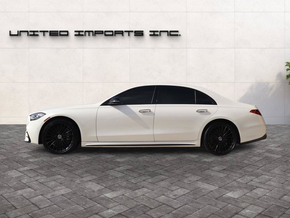 Used 2022 Mercedes-Benz S 580 4MATIC Sedan image 2