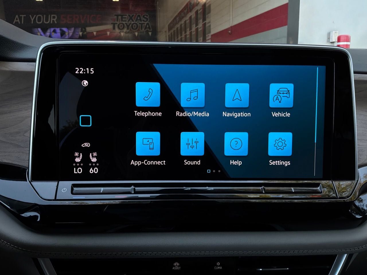 Used 2026 Volkswagen Atlas SE FWD image 35