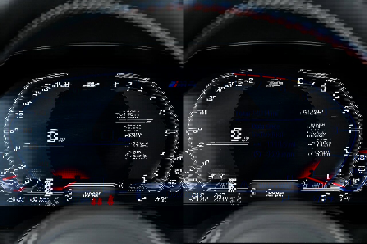 Used 2023 BMW M4 xDrive Competition w/ M Carbon Exterior Package image 27