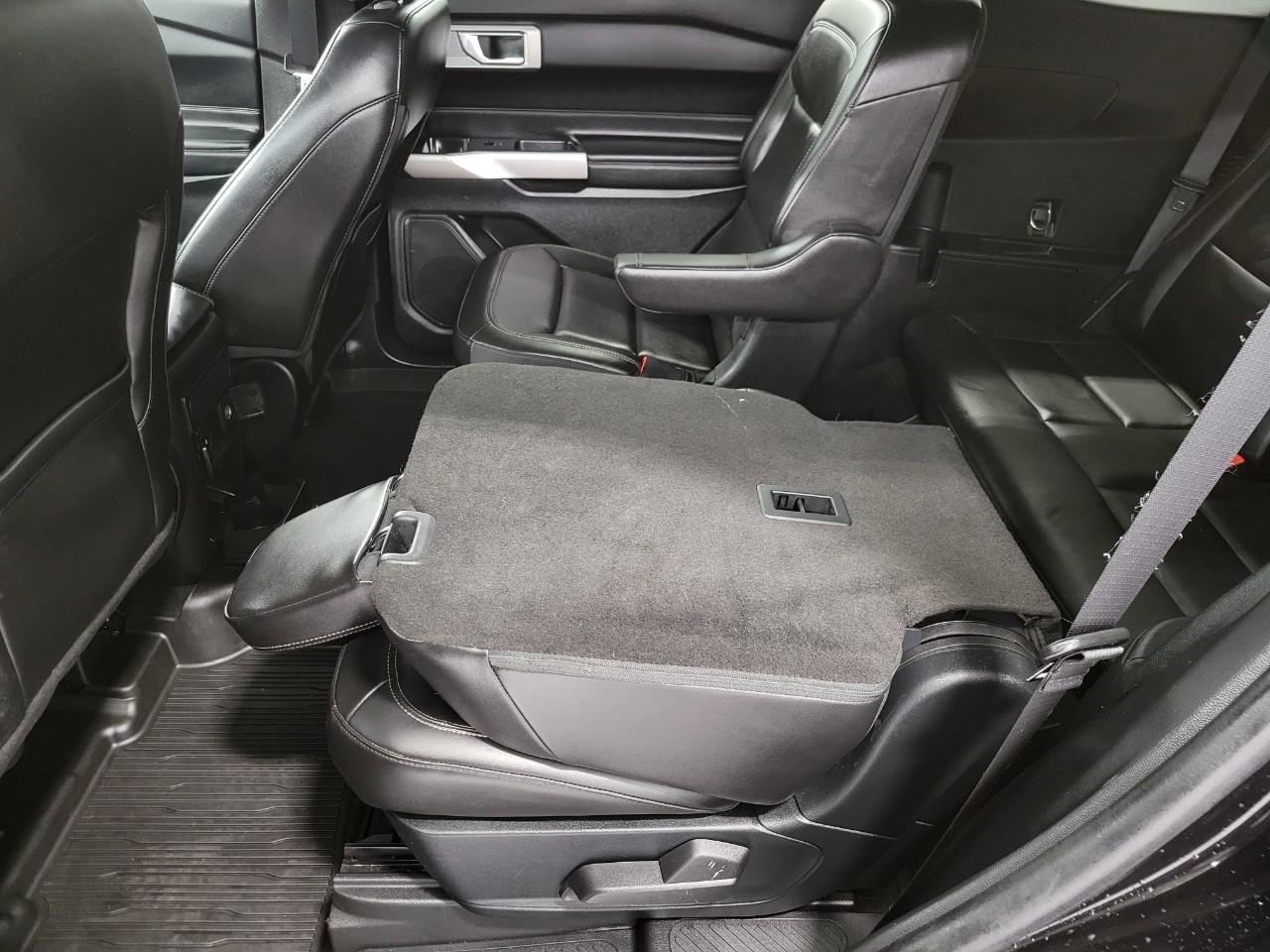 Used 2023 Ford Explorer XLT w/ Equipment Group 202A image 24