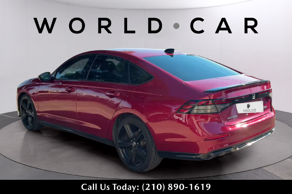 Used 2024 Honda Accord Sport image 9