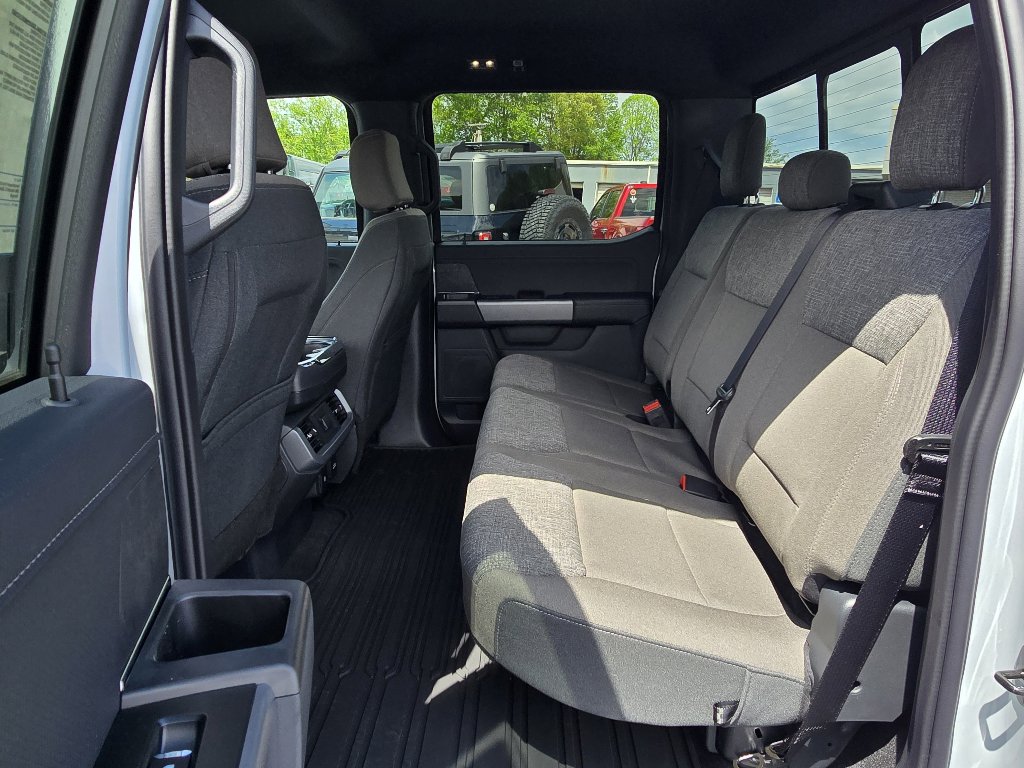New 2025 Ford F150 XLT w/ Equipment Group 302A MID image 11