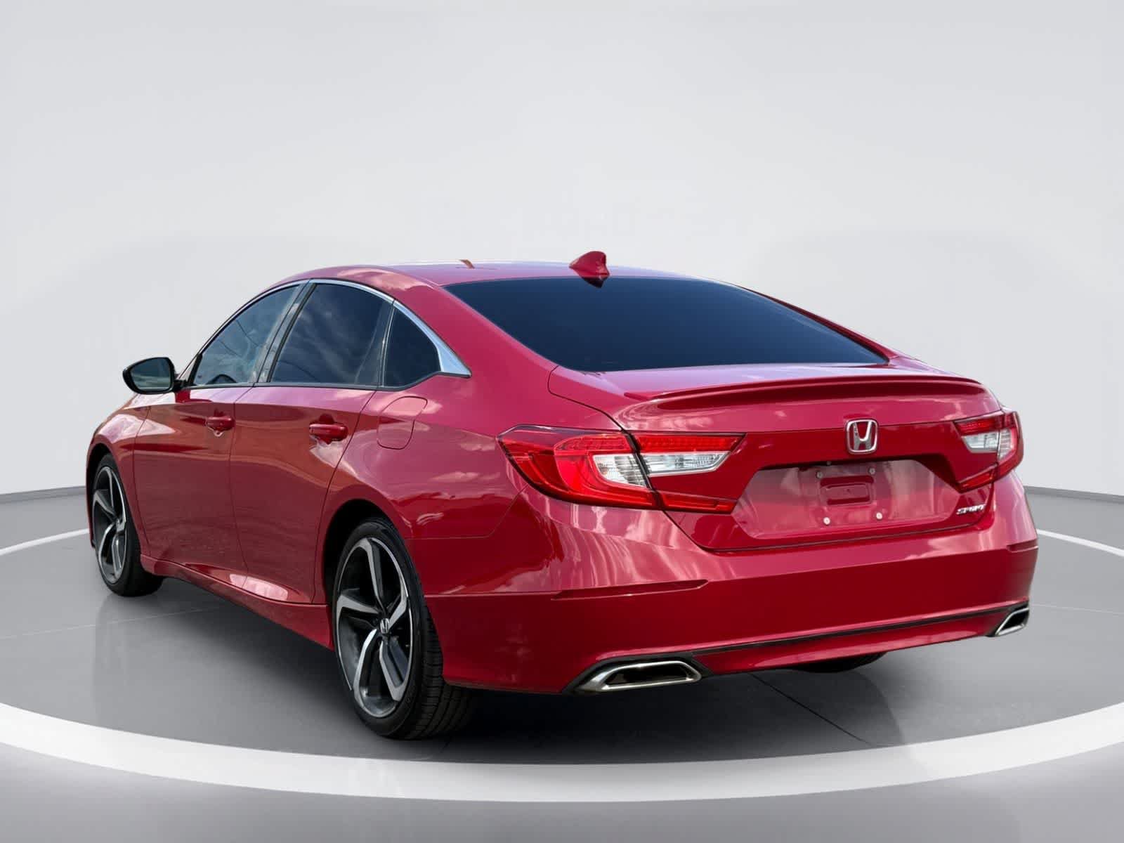 Used 2018 Honda Accord Sport image 4