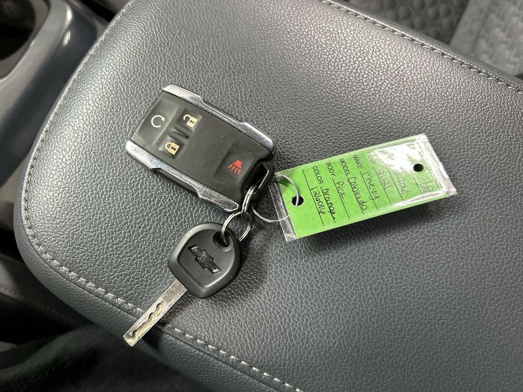 Used 2021 Chevrolet Colorado Z71 image 12