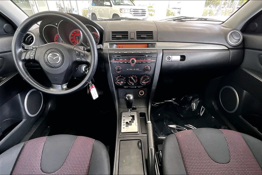 Used 2005 MAZDA MAZDA3 s FWD image 7