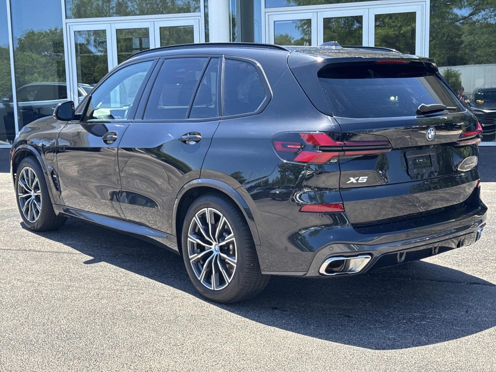 Certified 2024 BMW X5 xDrive50e w/ M Sport Package AWD/4WD image 7