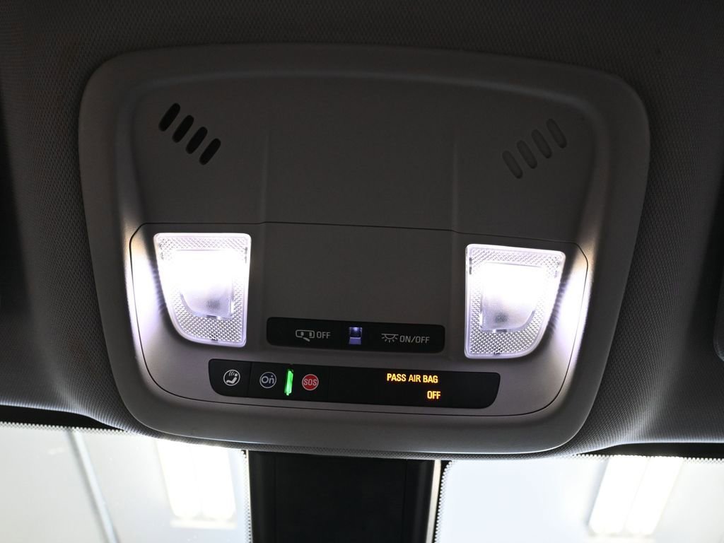 Used 2018 Chevrolet Malibu LT w/ LPO, Convenience Package 2 image 33